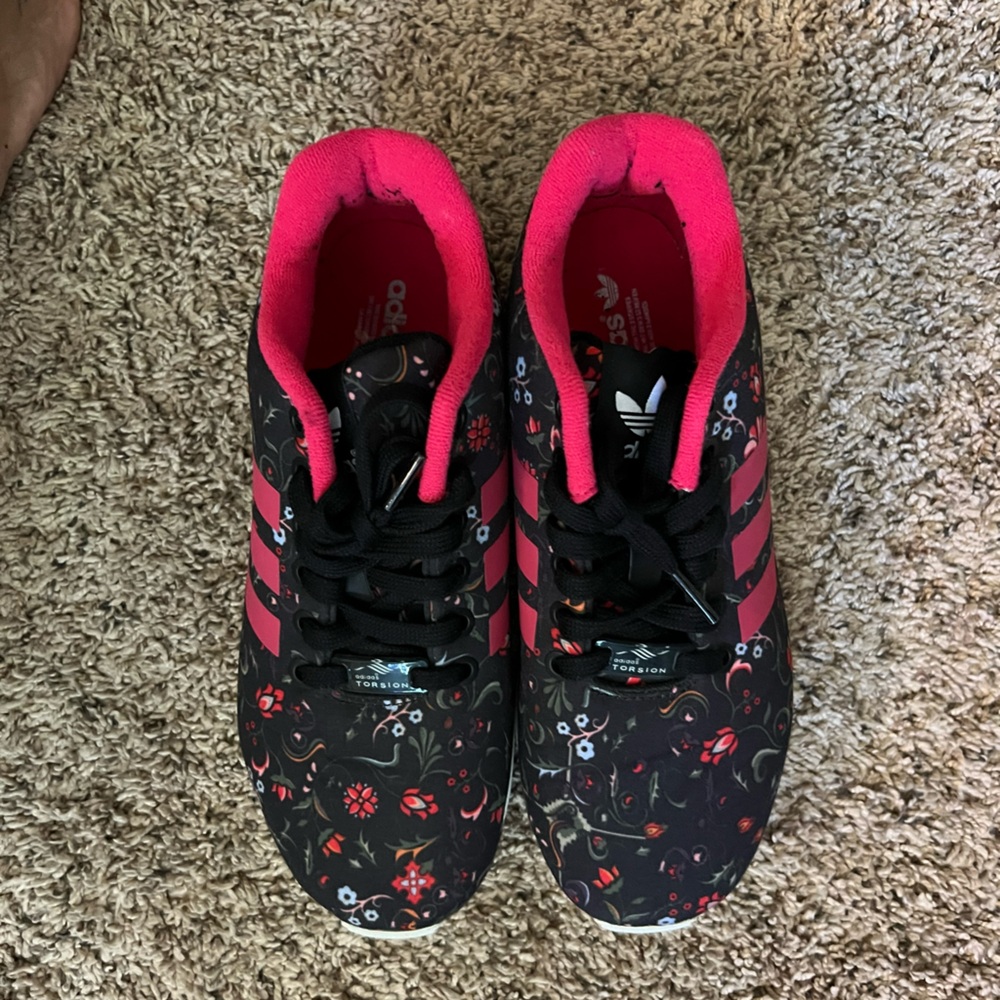 Adidas Black and Pink Athletic Sneakers with Breathable Mesh